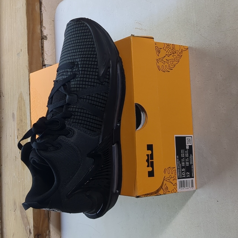 Nike Men's Lebron Witness VII - Black/Black - Size 10.5